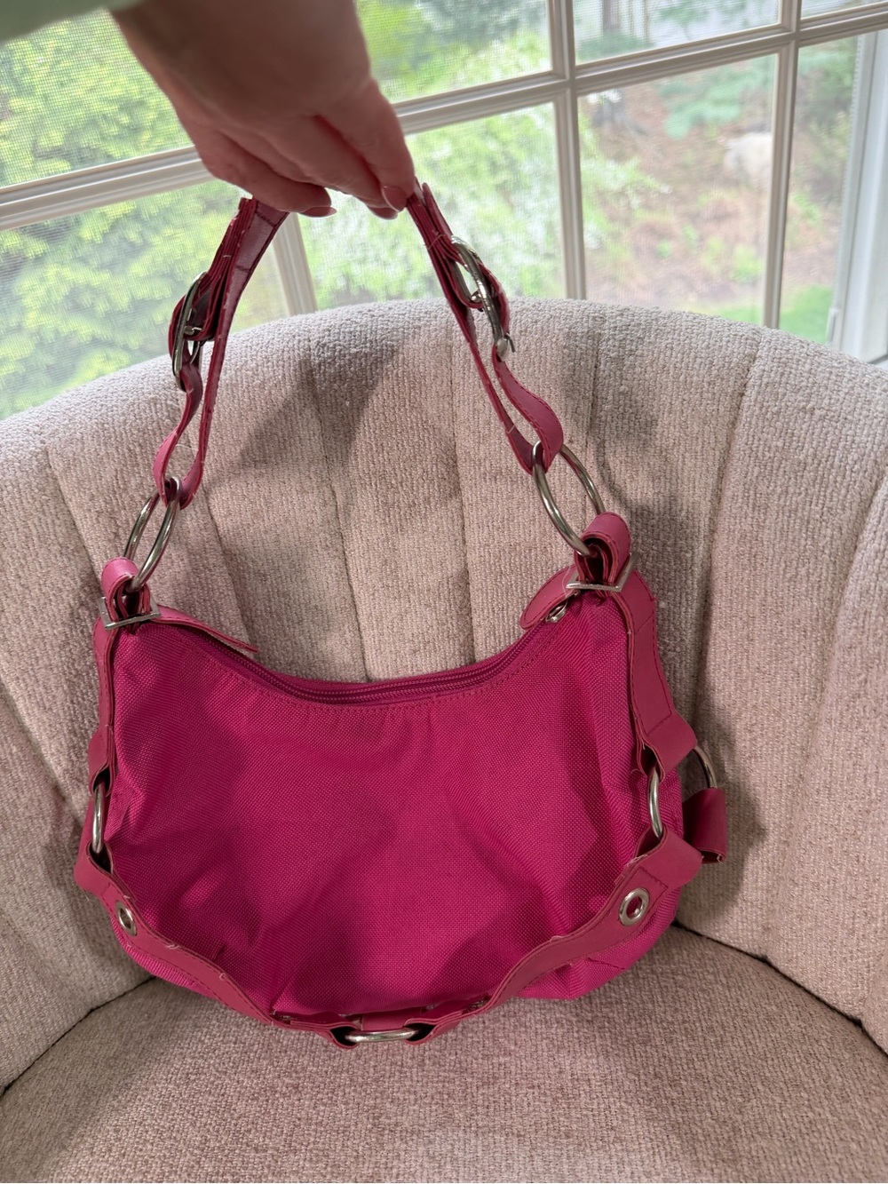 Harley-Davidson Hot Pink Shoulder Bag with Silver Hardware - Picture 2 of 2